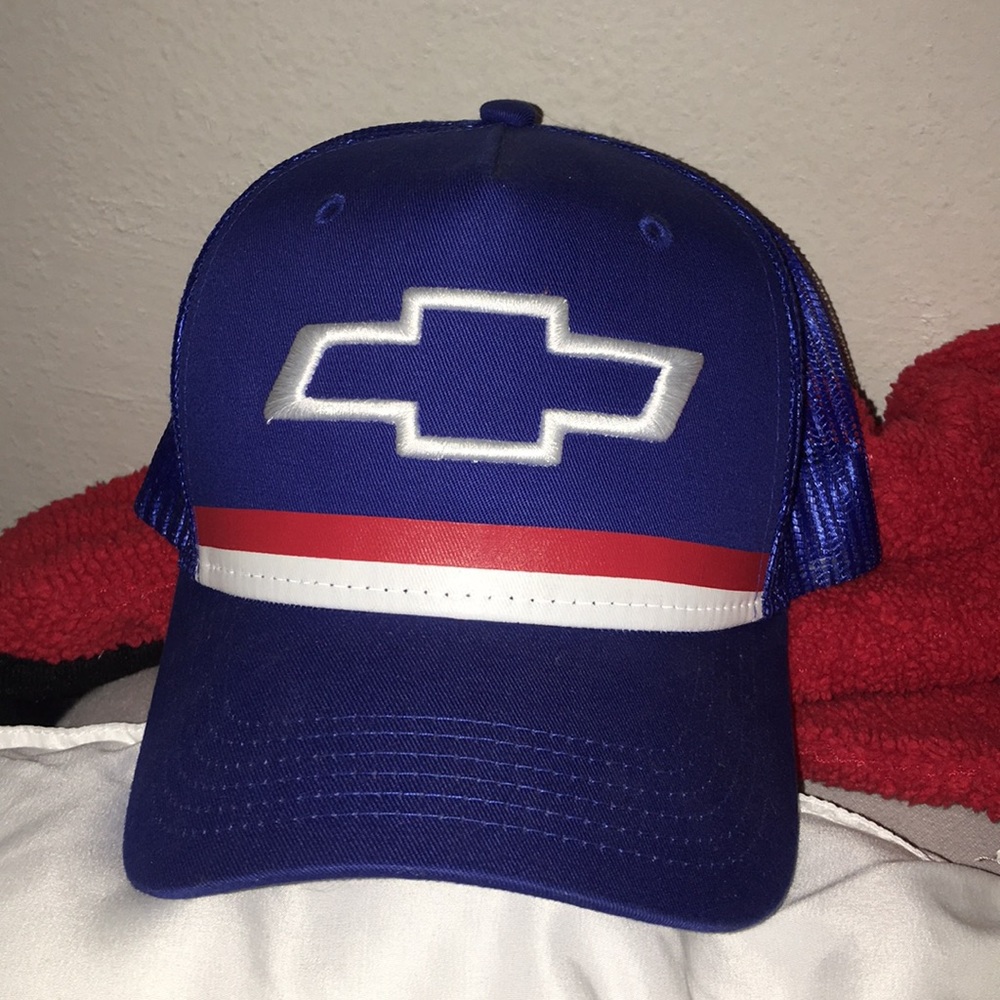 Chevy symbol trucker hat